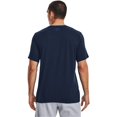 thumbnail image 2 of Remera Under Armour Team Issue para Hombre, Manga Corta, 2 of 4
