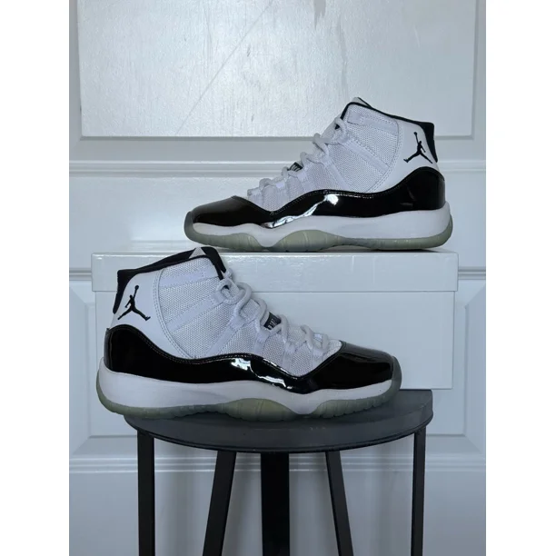 N I-K-E A i r-Jor-dan 11 High Retro “Concord” OG (2018) - Size 6