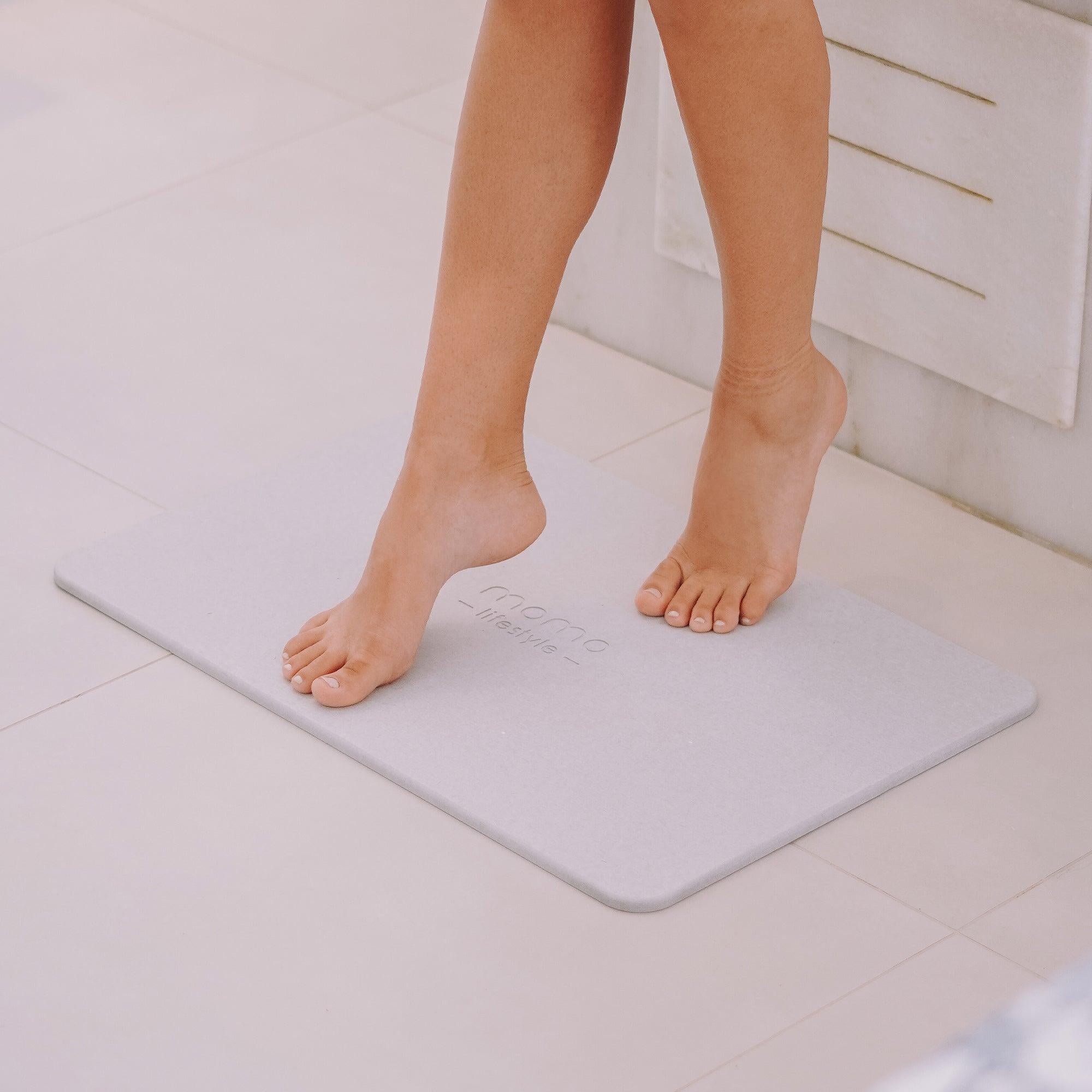 Momo Lifestyle Large Stone Bath Mat Minimalist Natural Gray Diatomaceous Earth Bath Rugs, 32" x 20"