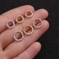 thumbnail image 2 of 1 aro para la nariz con incrustaciones de circonita cúbica para mujer, pendiente tipo Huggie, dorado, 8mm, 2 of 4