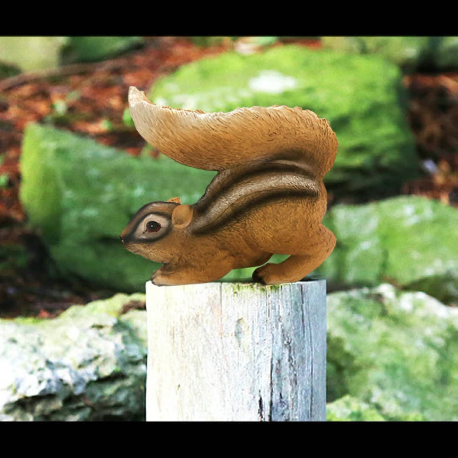 Blasgw Resin Chipmunk Garden Decorative Bird Feeder - Outdoor Statue for Woodland Garden, Whimsical Birdseed Dispenser for Attracting Feathered Friends - 8.5"x4.7"x7.9" multicolor