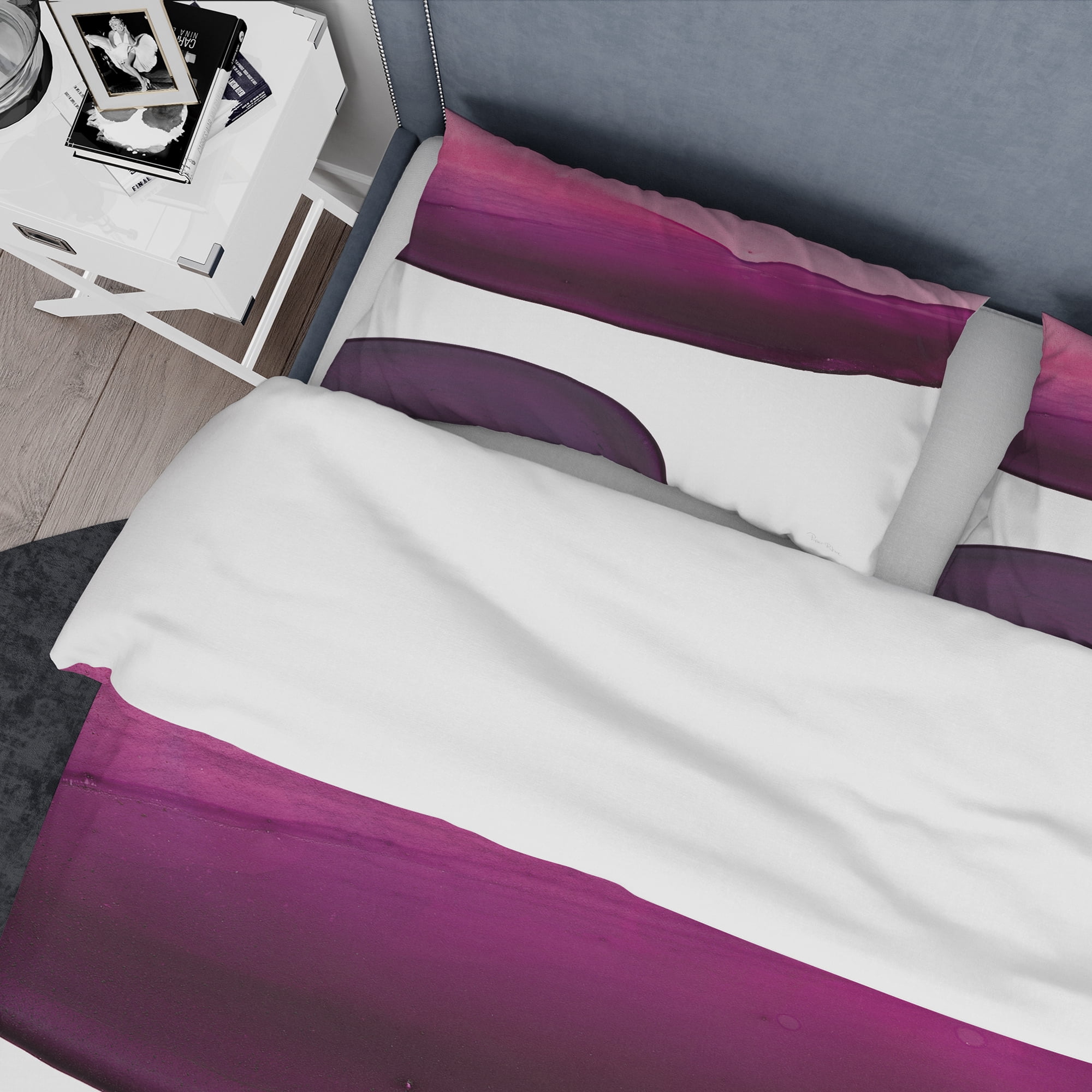 Designart 'Paint of Magenta Stone' Geometric Duvet Cover Set