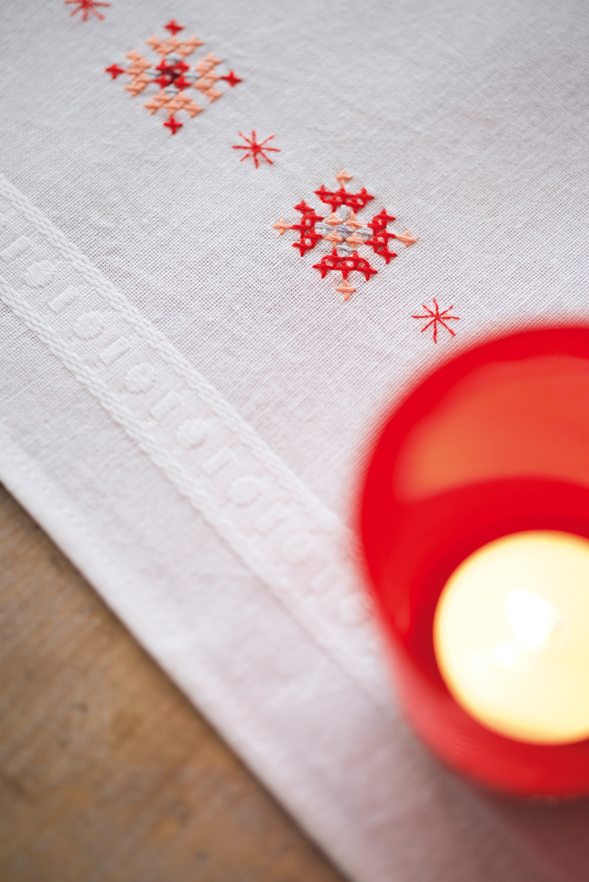 Vervaco Stamped Table Runner Cross Stitch Kit 16"X40"-Christmas Elves