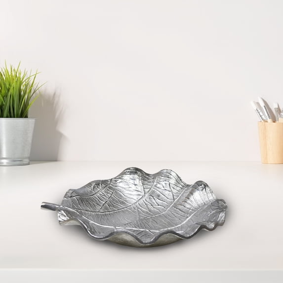 Handmade Decorative Silver Color Coated 4.72 x 4.52 x 1.18 Inches Aluminium Tray 052AB