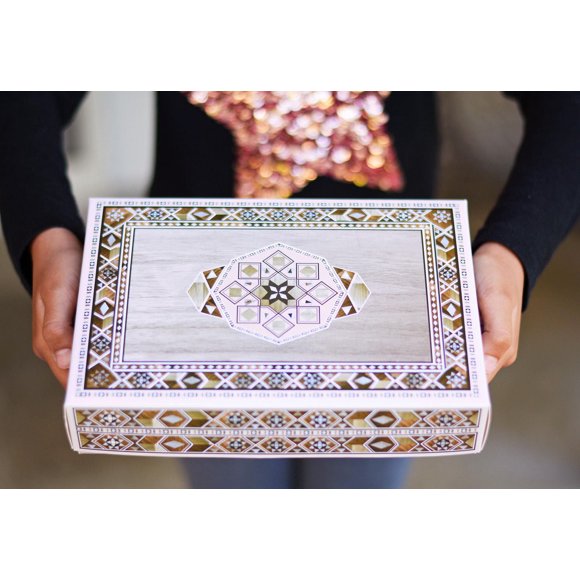 modernEID Damasq Gift Box