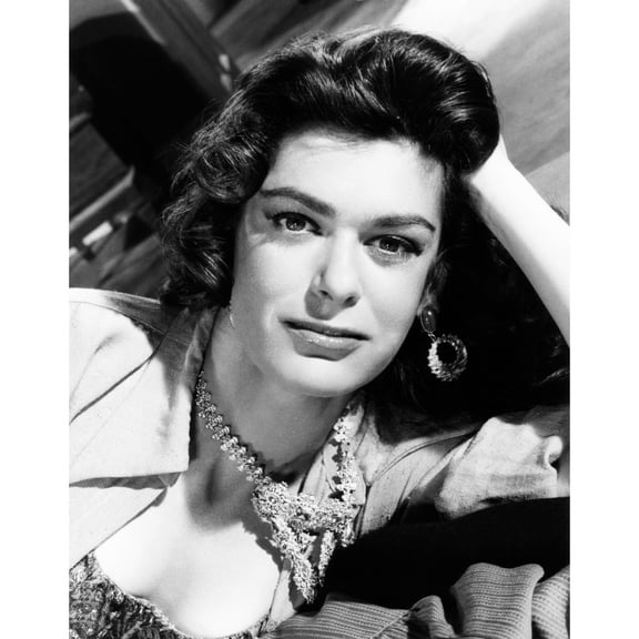 The Gypsy And The Gentleman Melina Mercouri 1958 Photo Print (16 x 20)