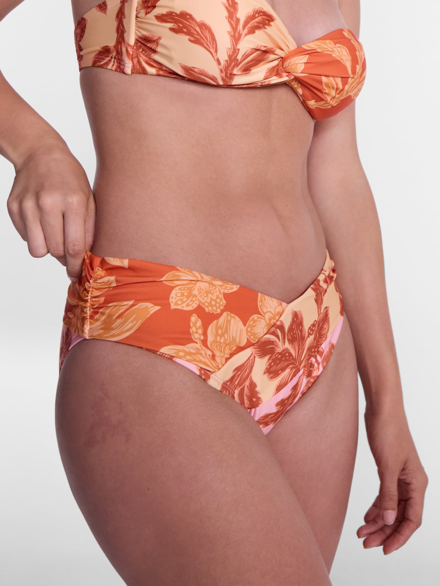 Time and Tru Women's V-Front Low Rise Bikini Bottoms, Sizes XS-XL