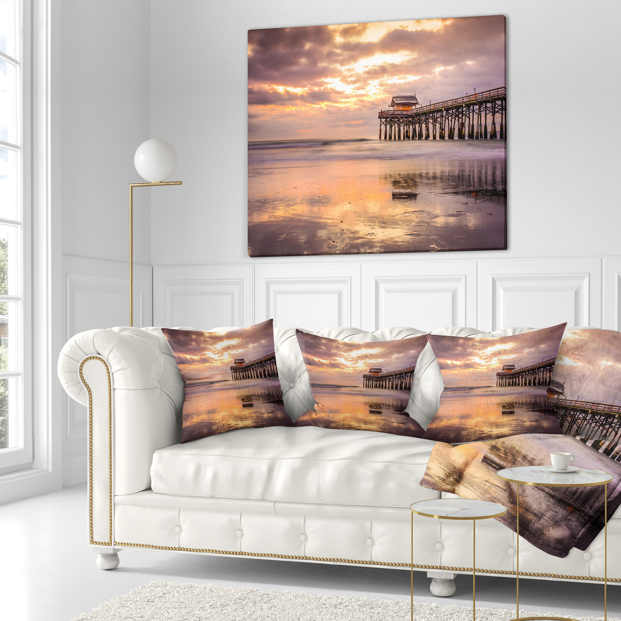 Designart Cocoa Beach Florida - Landscape Photo Throw Pillow - 18x18