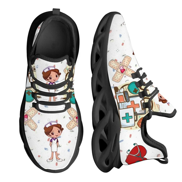 Zapatos de enfermera para mujer, blancos, con dibujos animados, cómodos, transpirables, con plataforma, de malla tejida