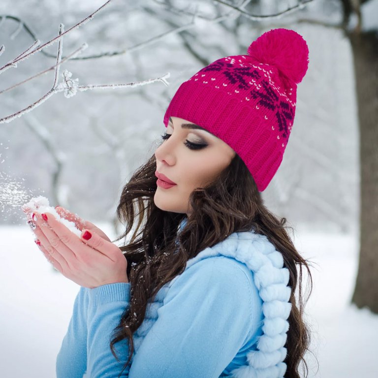 Pavied Trucker Hat,Golf Hat,Knit Faux Fuzzy Pom Snowflake Pavied Trucker Hat,Golf Hat,Knit Faux Fuzzy Pom Snowflake