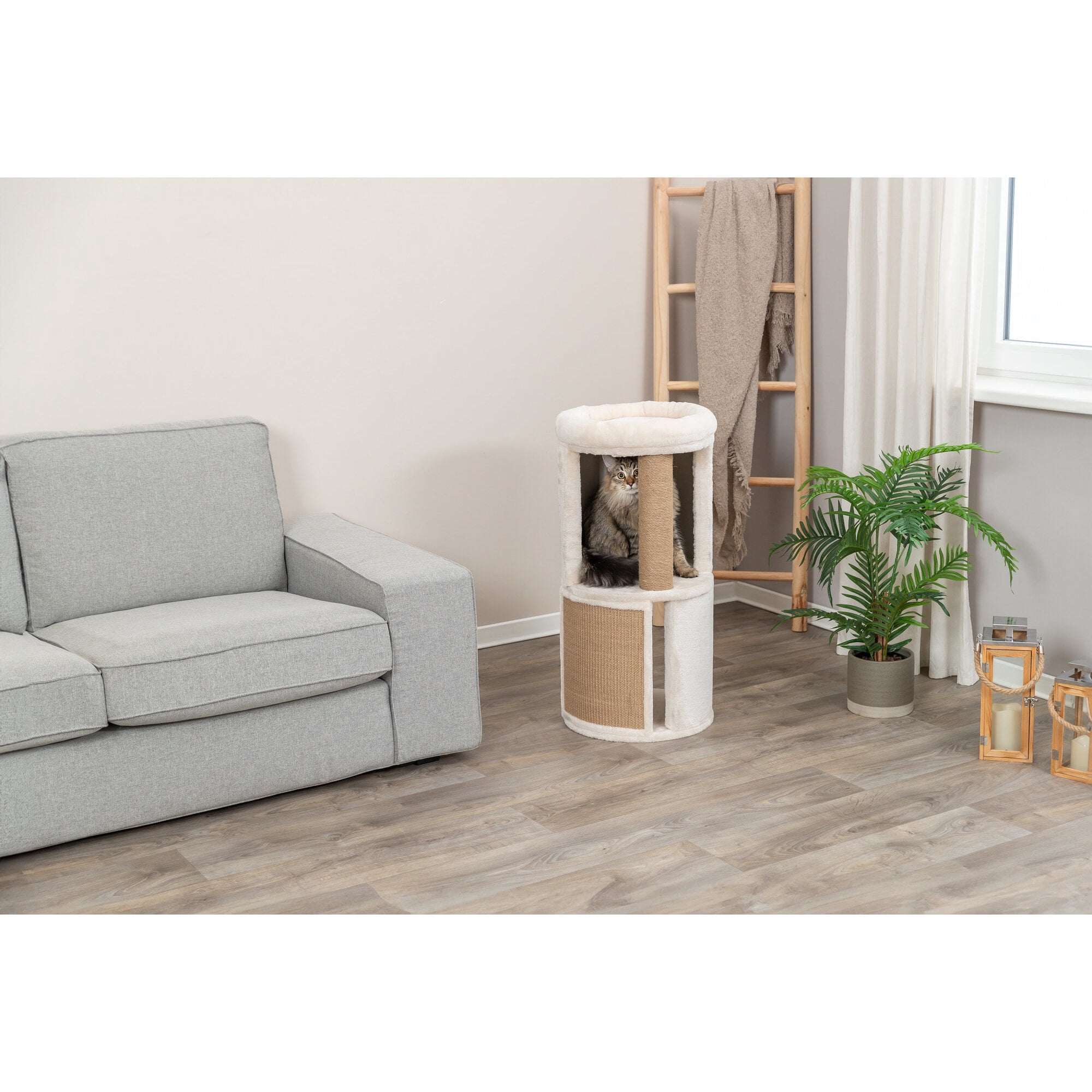 TRIXIE Giorgia Plush & Sisal 32" Cat Condo Tower, Scratching Posts  with Padded Bed, Beige