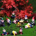 thumbnail image 2 of Gnomo de resina para jardín, adornos de césped para el hogar, oficina, escritorio, manualidades, figuritas, decoración de bonsái, 1 piezas, 2 of 4