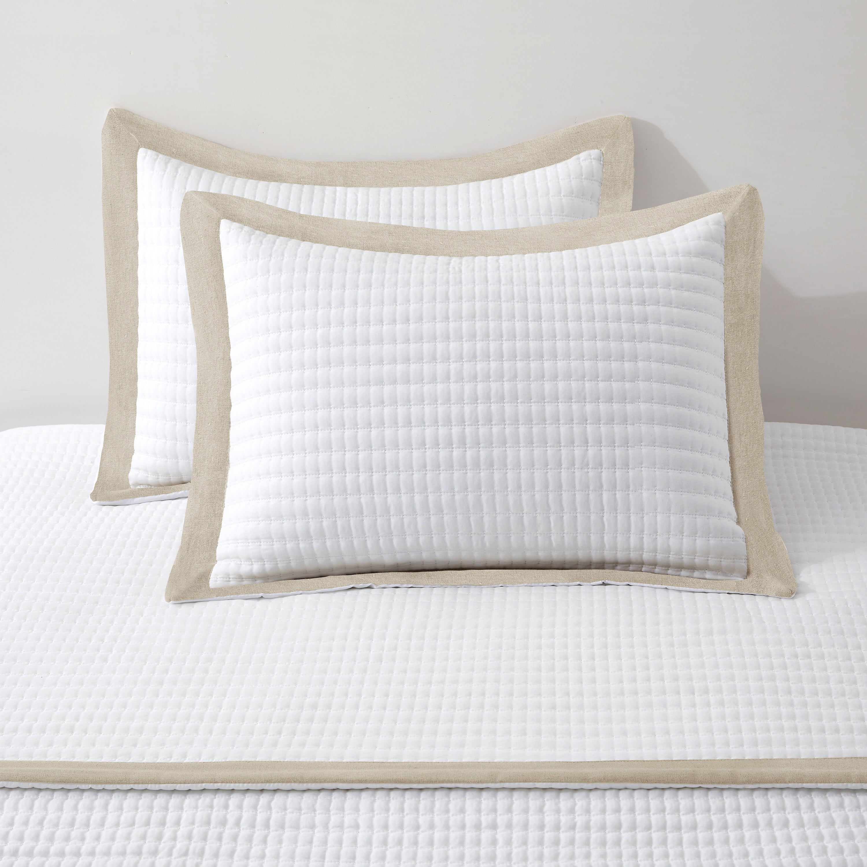 Bed Quilt Set White King - Farmhouse Soft Striped Stitch Bedding Bedspread Coverlet Summer Lightweight Bed Sets 1 Quilt with 2 Pillow Shams for Home All Season (King, White with Linen Border)