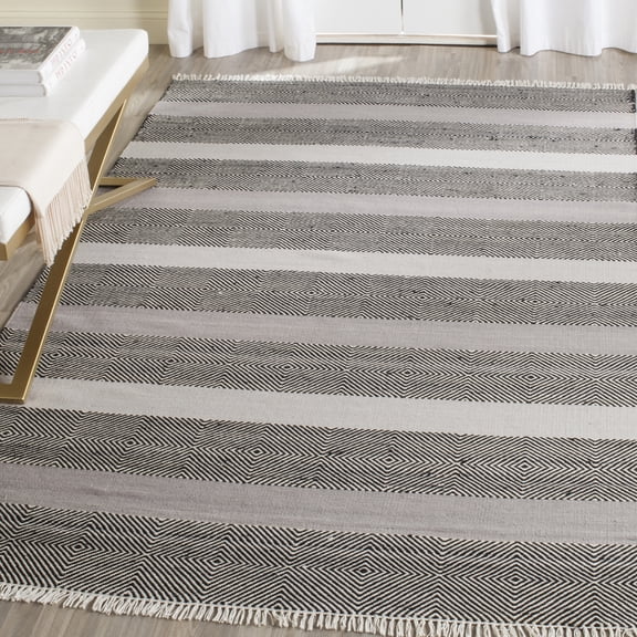 Safavieh Kilim Tama Striped Area Rug, Gray/Black, 5' x 8'
