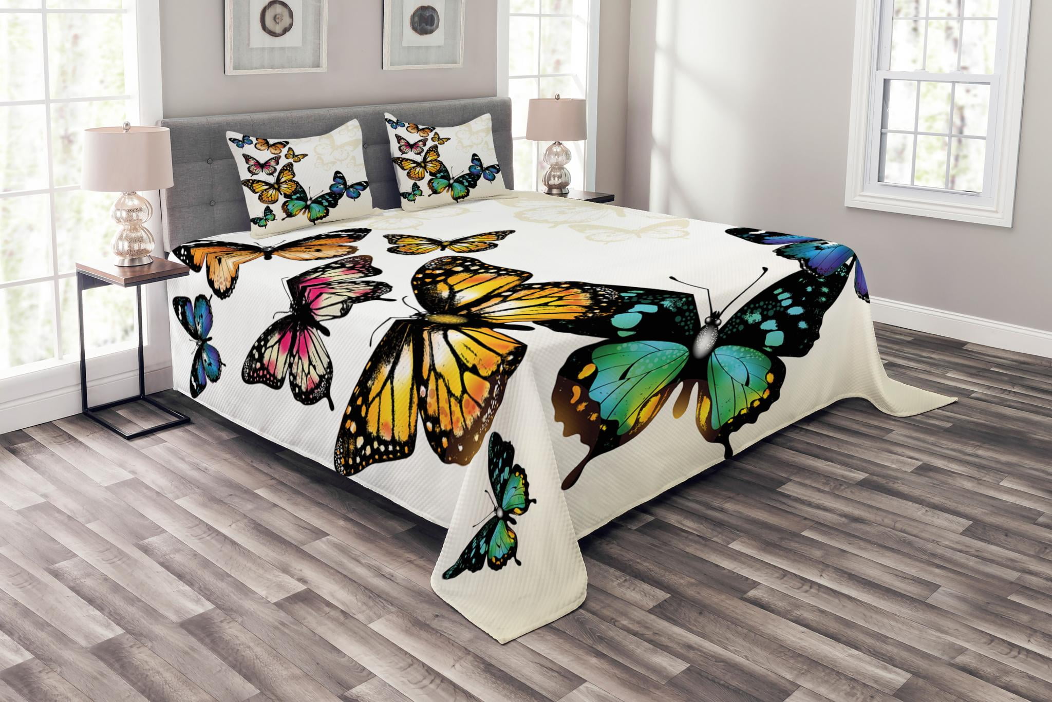 Concept Art Monarch Print Butterfly Quilted Bedspread & Pillow Shams Set 