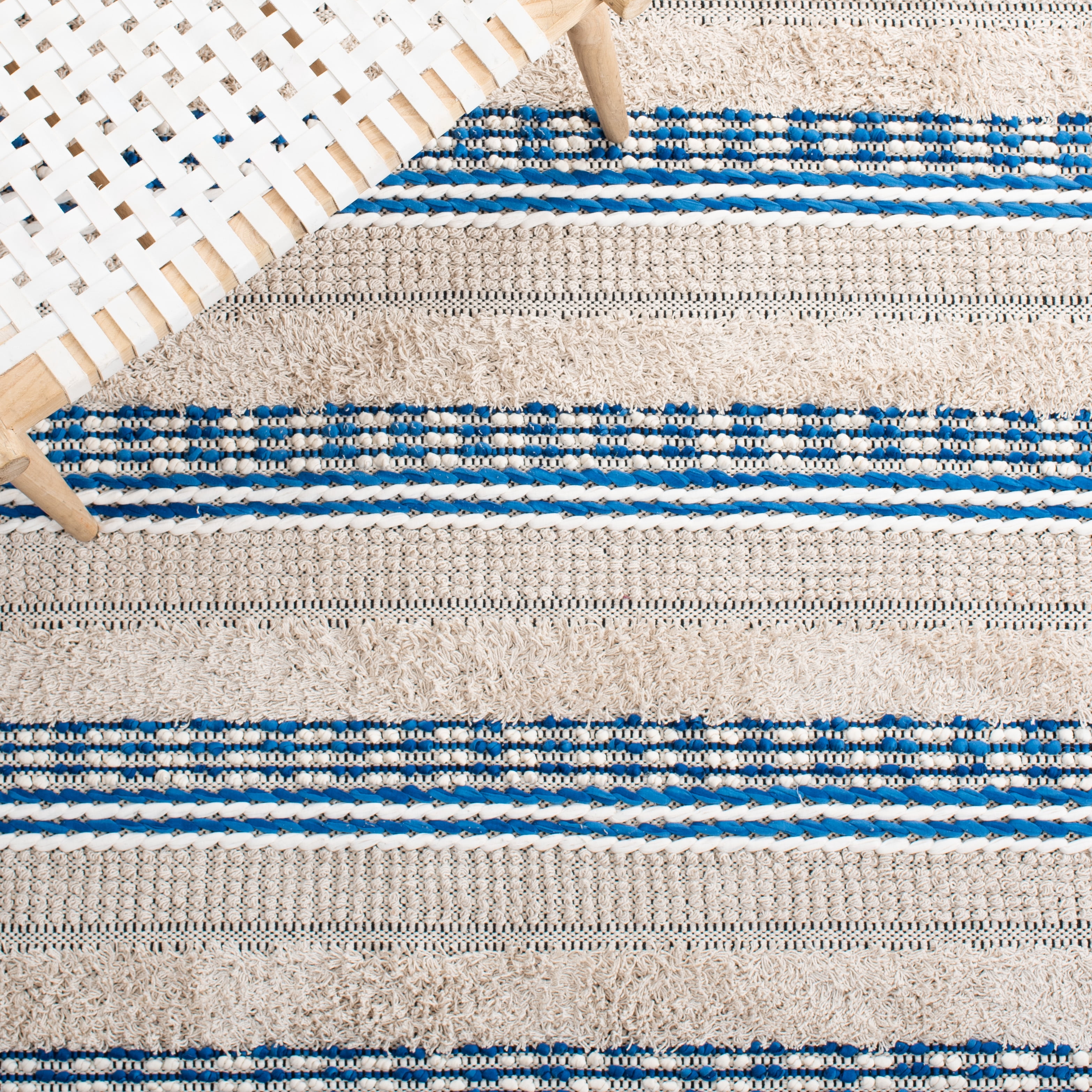 SAFAVIEH Natura Ermintrude Striped Cotton Area Rug, Beige/Navy, 5' x 8'