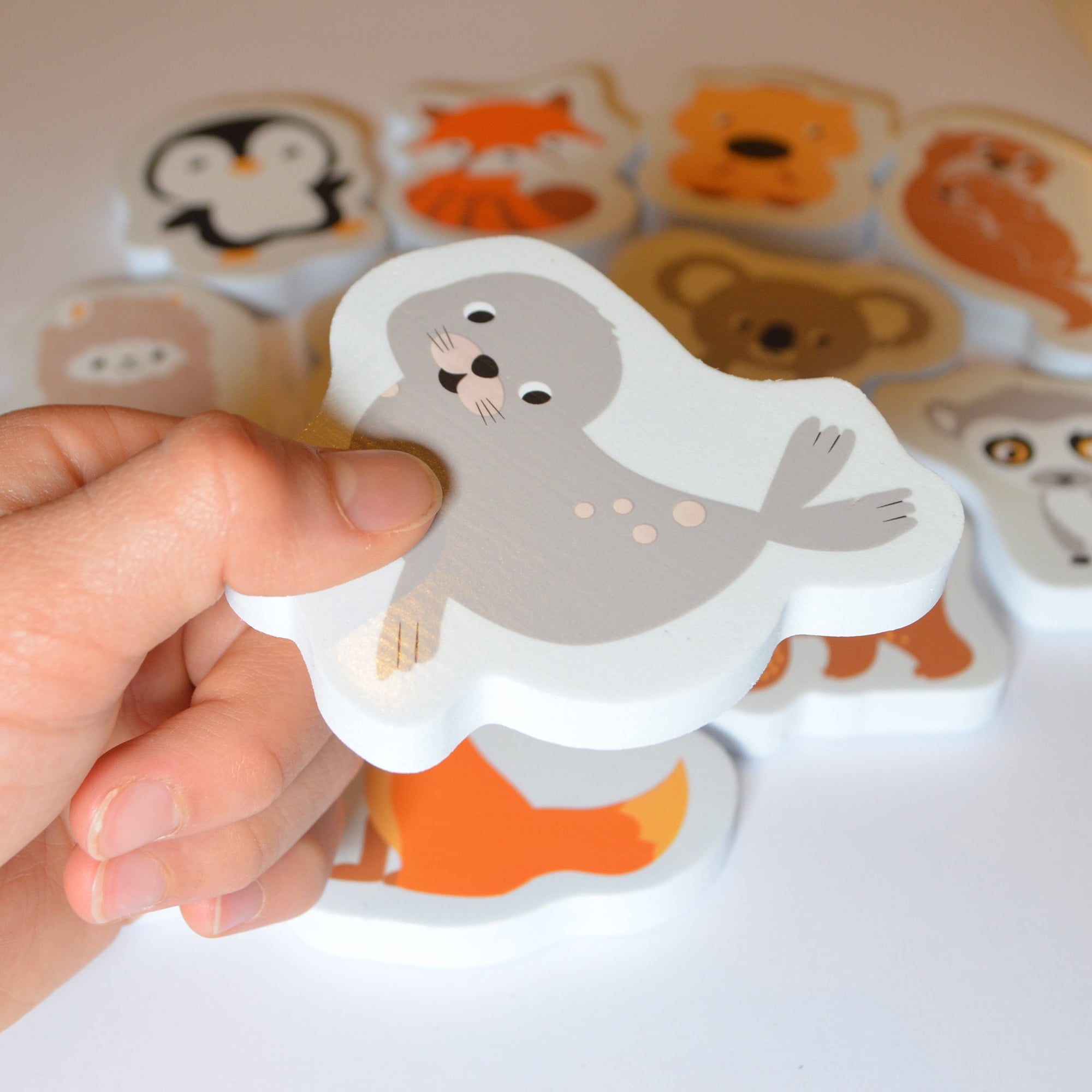 Buddy & Barney: Bath Time Stickers - Furry Friends - 12 Reusable Chunky Foam Pieces, Land & Water Animals, Mesh Storage, Water Tub Toy, Kid-Toddler 1+