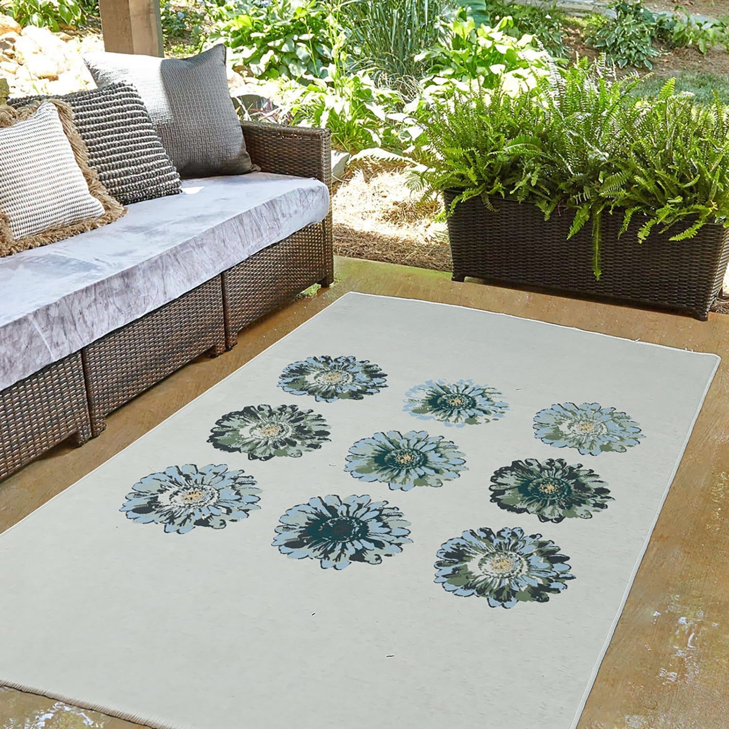 Simply Daisy 3' x 5' Green Gypsy Floral Spring Chenille Indoor/Outdoor Rug
