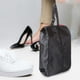 thumbnail image 4 of Bolsa de almacenamiento de zapatos de viaje Cola con cremallera portátil Negro, 4 of 8
