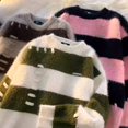 thumbnail image 2 of Suéter de cuello redondo a rayas de color contrastante de estilo dulce americano de Escape From The Earth para mujer, marca de moda de alta calle, sudadera peluda, 2 of 5