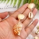 thumbnail image 5 of 1 par de pendientes de resina con forma de concha y perla, elegantes pendientes colgantes de concha de cauri para niñas y mujeres., 5 of 5