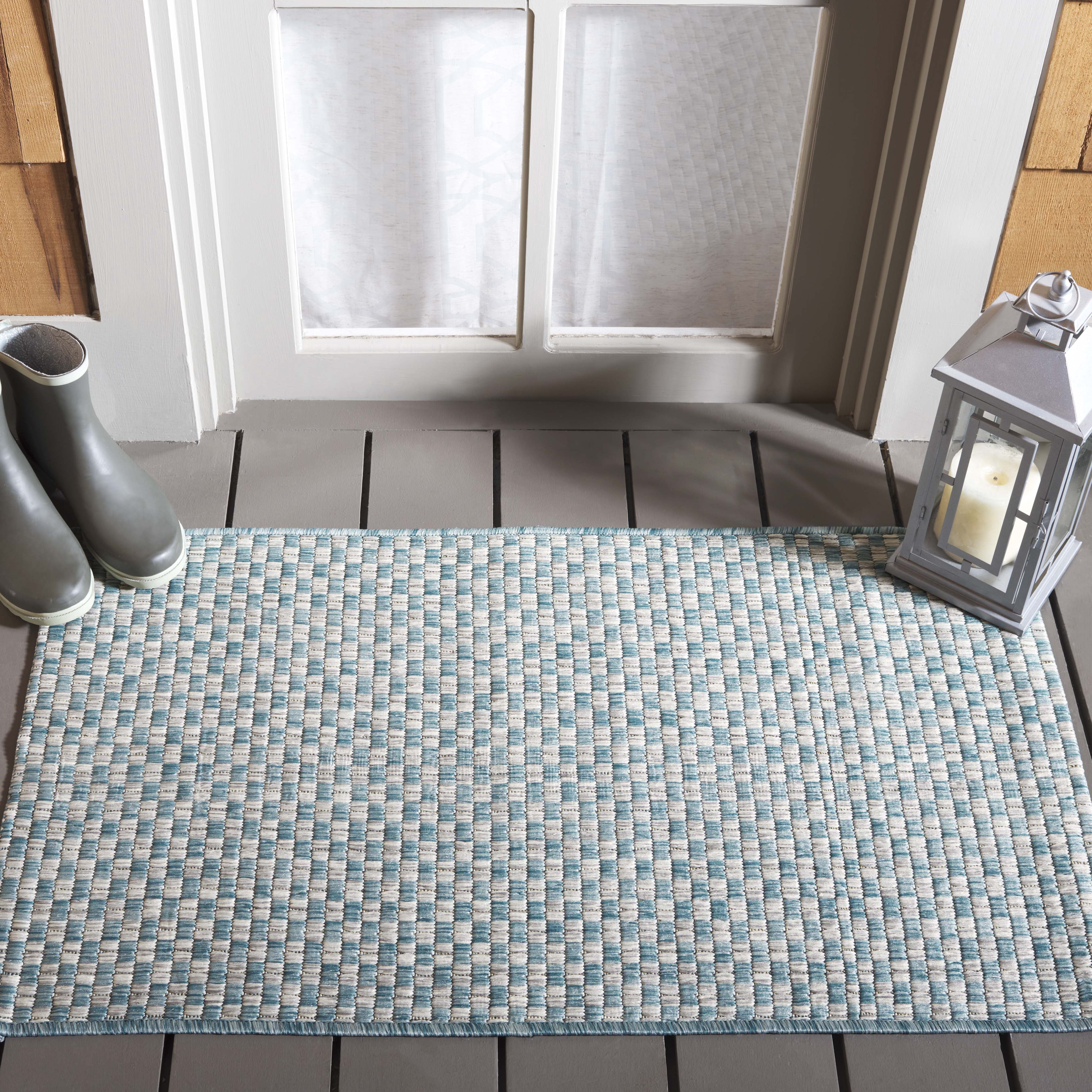 SAFAVIEH Courtyard Blair Checkered Indoor/Outdoor Area Rug, Light Blue/Light Grey, 2'7" x 5'