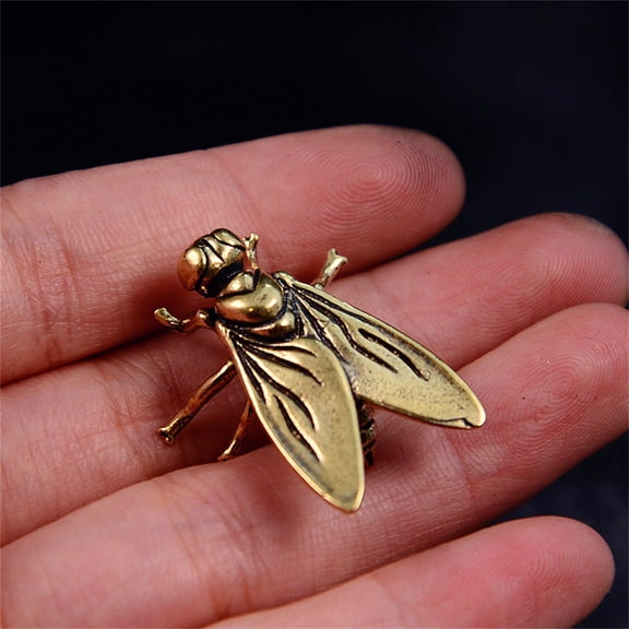 Small Copper Fly Ornament, Handcrafted Metal Animal Art Craft for Shelf Display, Funny Insect Tea Pet Gift for Collectors