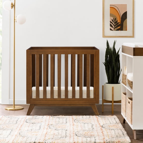 DaVinci Otto 3-in-1 Convertible Mini Crib with 4" Mattress in Walnut