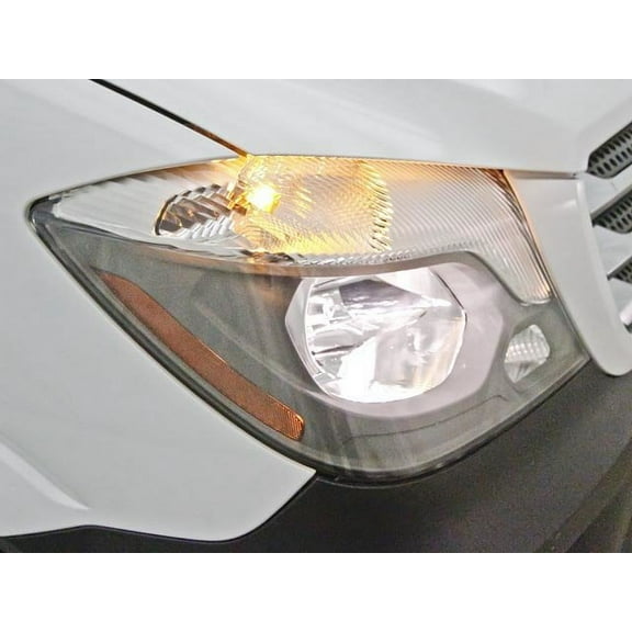 For Mercedes-Benz Sprinter Headlamp Super White Light Bulbs