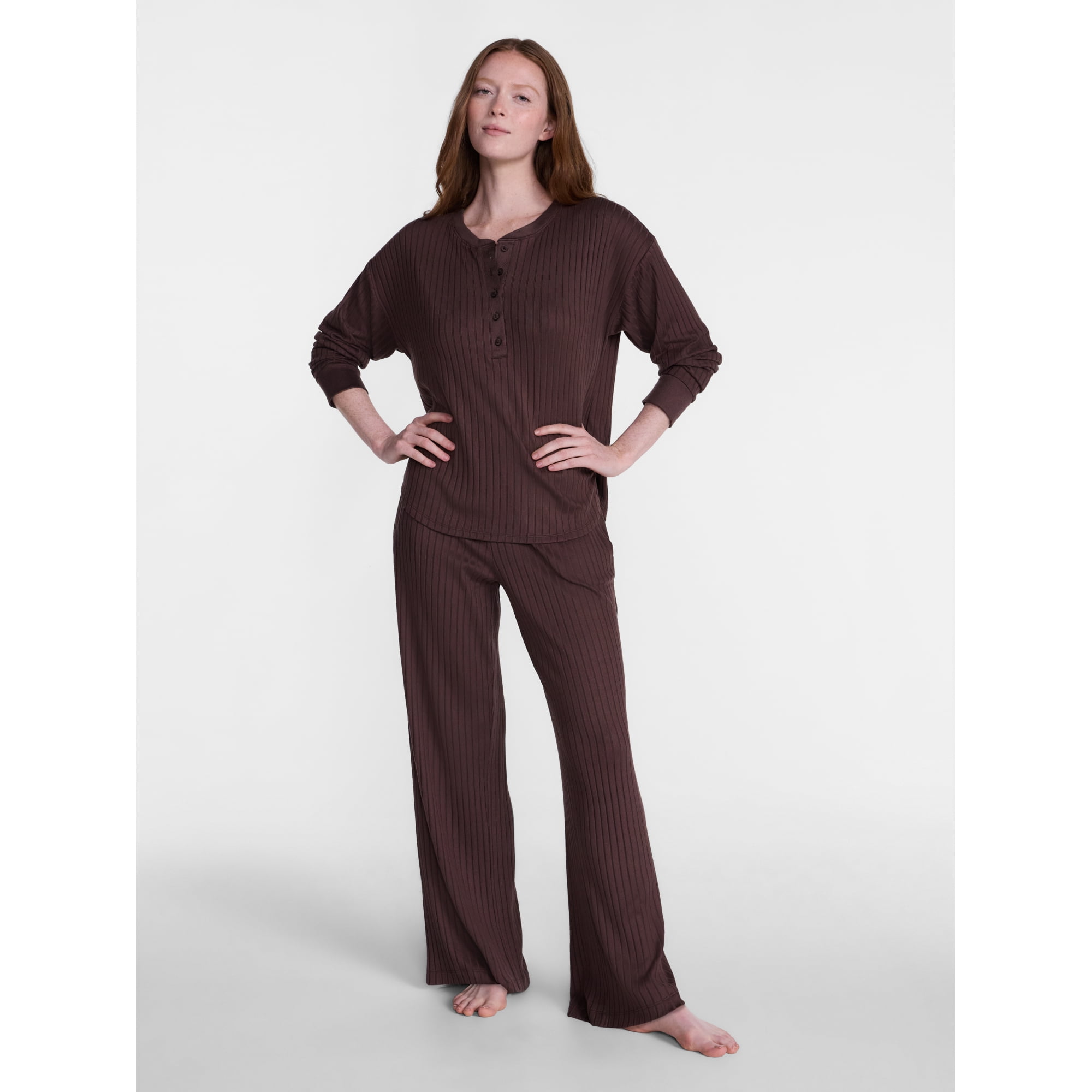 Joyspun Women's Cozy Lounge Collection Hacci Henley Top and Pants, 2-Piece Pajama Set, Sizes XS-3X