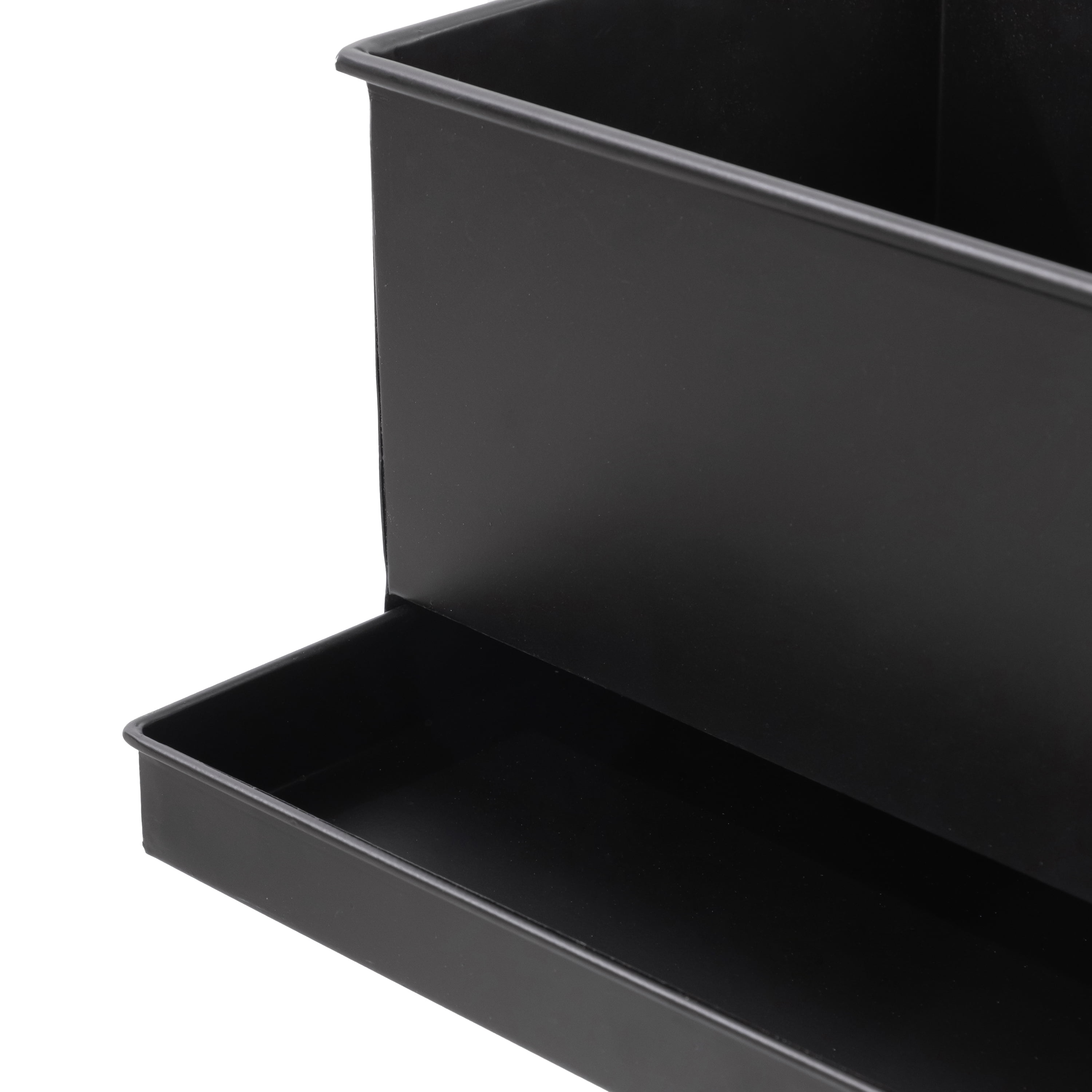 Mainstays Black Wall Hanging Planter with Removable Tray, 13.6 in L x 6.8 in W x 10 in H