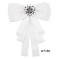 thumbnail image 2 of Qarigey Broche de aleación para colgar, tamaño compacto, mano de obra fina, joyería de moda para mujer, firmeza, pasador de pecho para mujer Accesorios de disfraces Blanco Qarigey  AP017679-01, 2 of 6