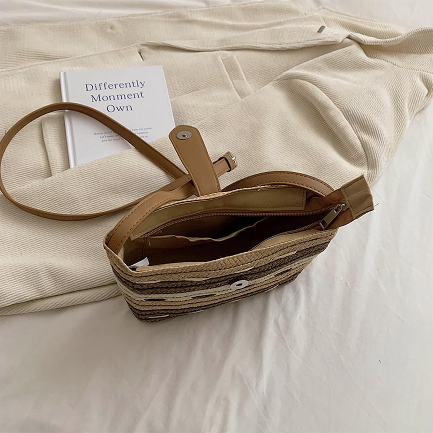LinYooLi Women's Woven Straw Shoulder Handbag, Khaki