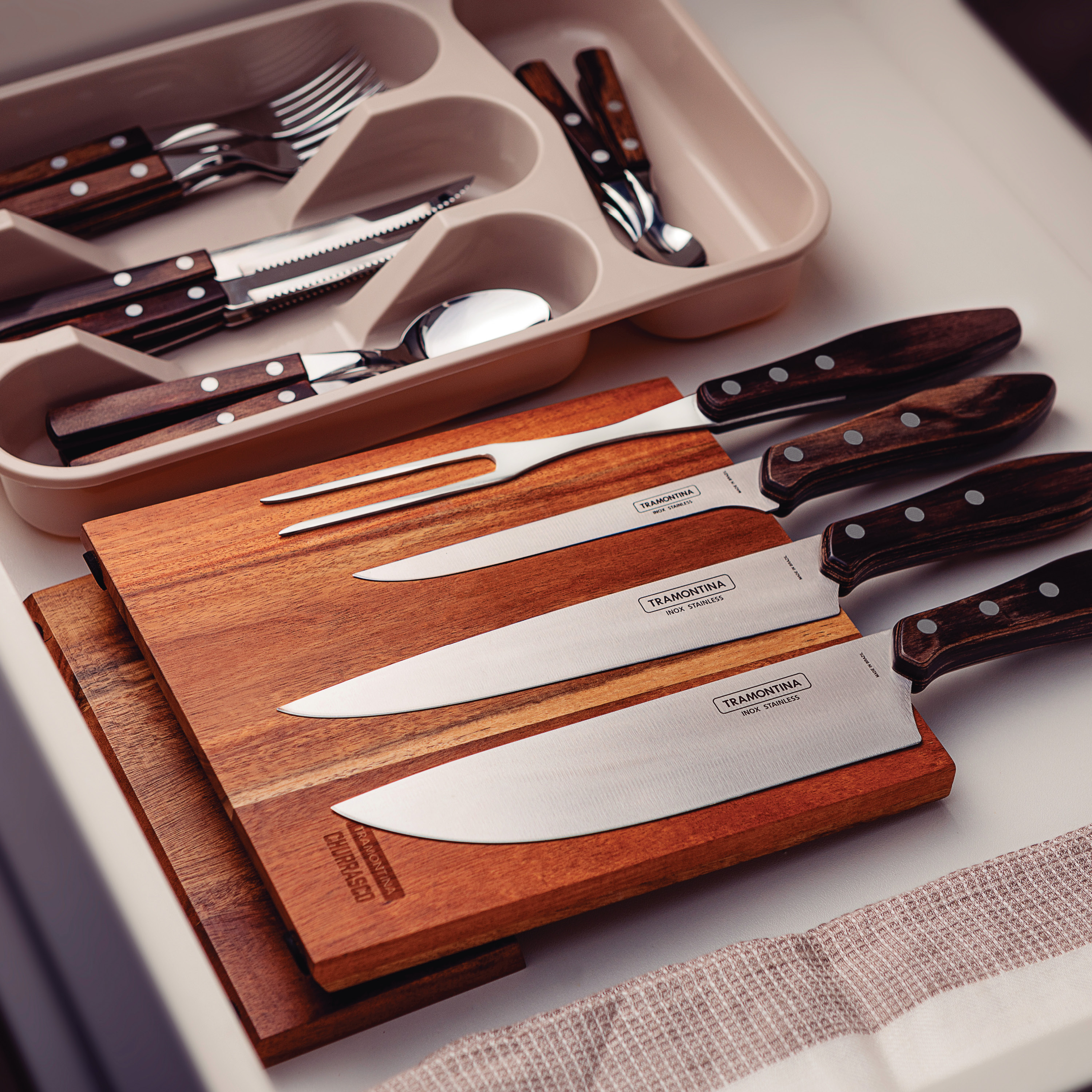 Tramontina Churrasco 5-Piece BBQ Cutlery Set with Magnetic Wood Knife Holder, Stainless Steel, Polywood Handles