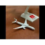 Emirates Boeing 777-9 Airliner Toy Airplane Diecast with Plastic Parts