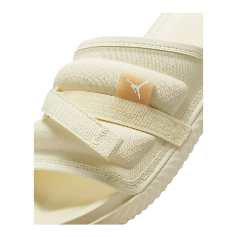 NIKE★JORDAN SUPER PLAY★COCONUT MILK Men's Jordan Super Play Slide Coconut Milk/Sesame (DM1683