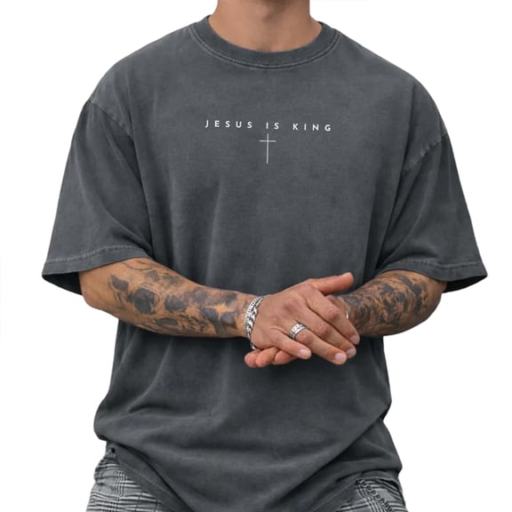 Christian Jesus Is King Bible Verse Graphic Casual T-Shirt for Men and Women