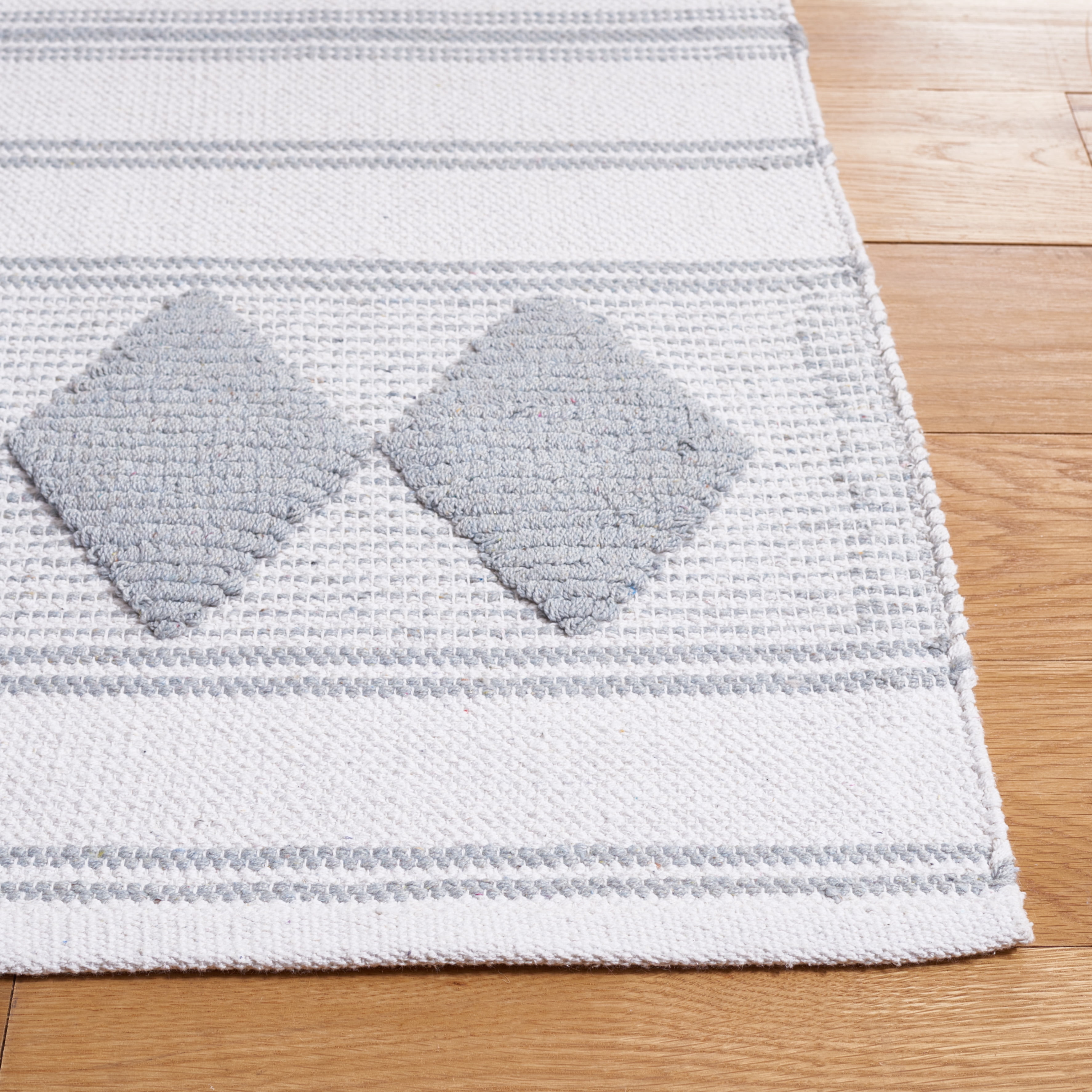 SAFAVIEH Montauk Foliage Striped Cotton Area Rug, Aqua/Ivory, 6' x 9'