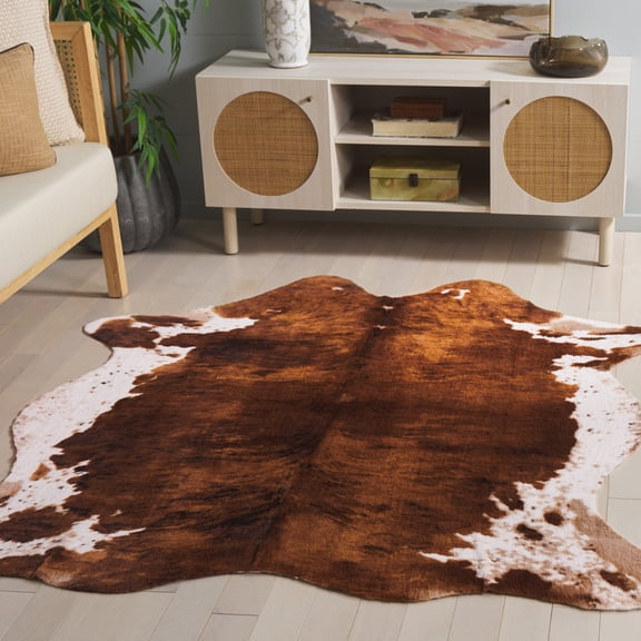 Safavieh Faux Cow Hide Cleto Animal Print Area Rug, Brown/Ivory, 4'7" x 5'3"