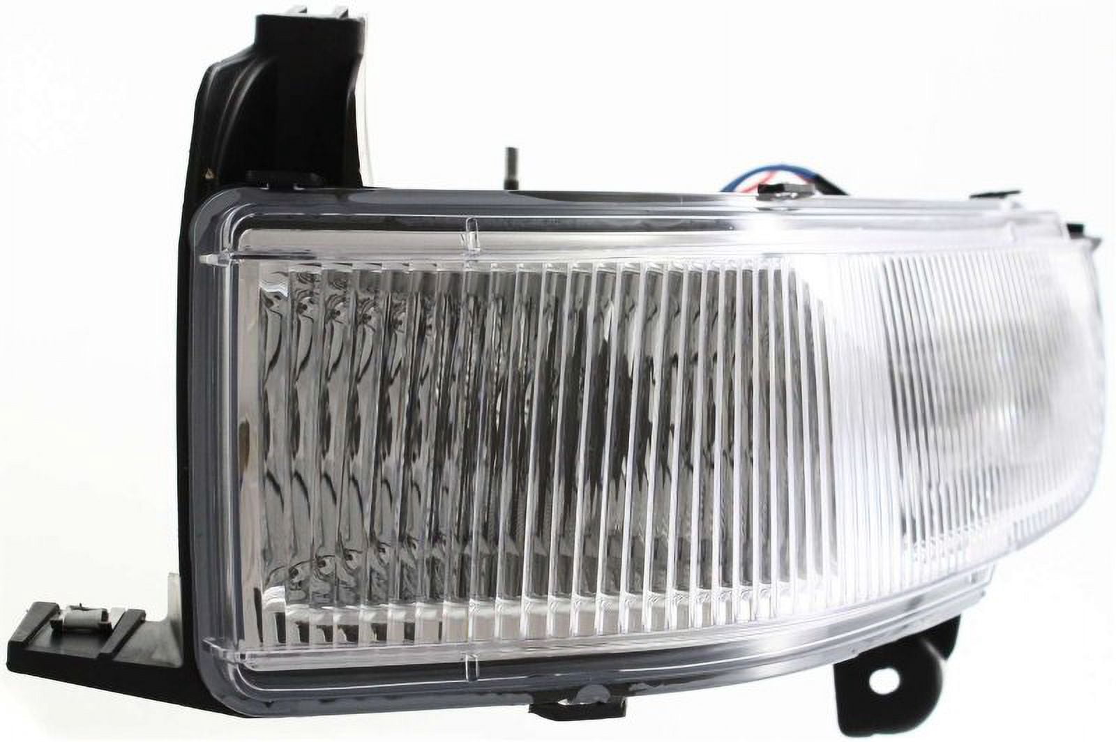 Replacement C107533 Fog Light Compatible with 2006-2011 Cadillac DTS Front, Right Passenger With bulb(s)
