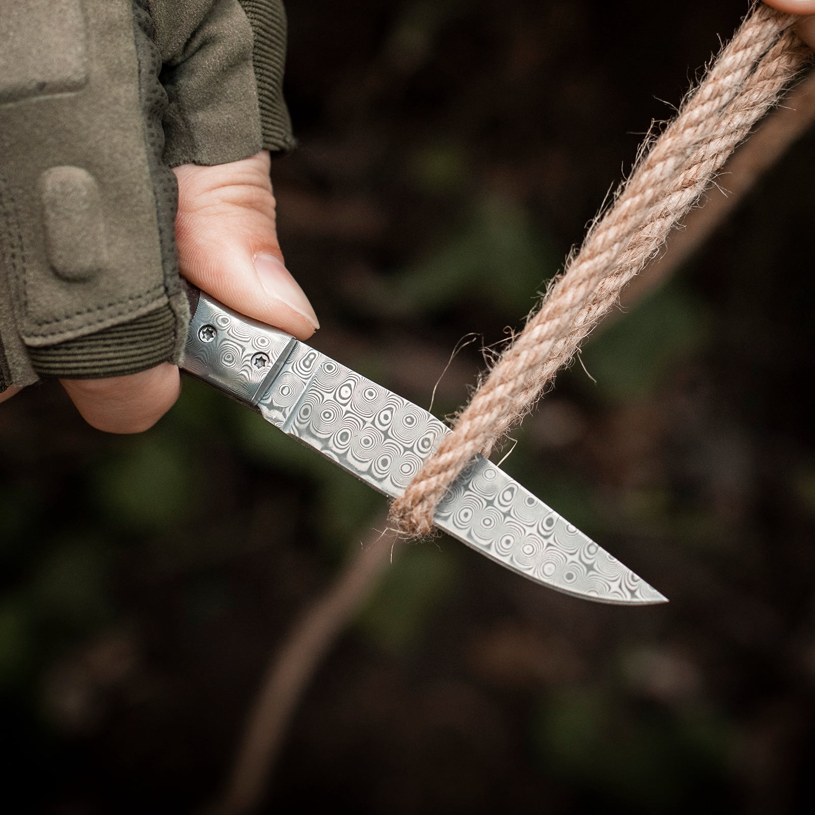 Dispatch 3.1 inch Blade Length Damascus Folding Pocket Knife with Vintage Wood Handle for Hiking, Camping and EDC