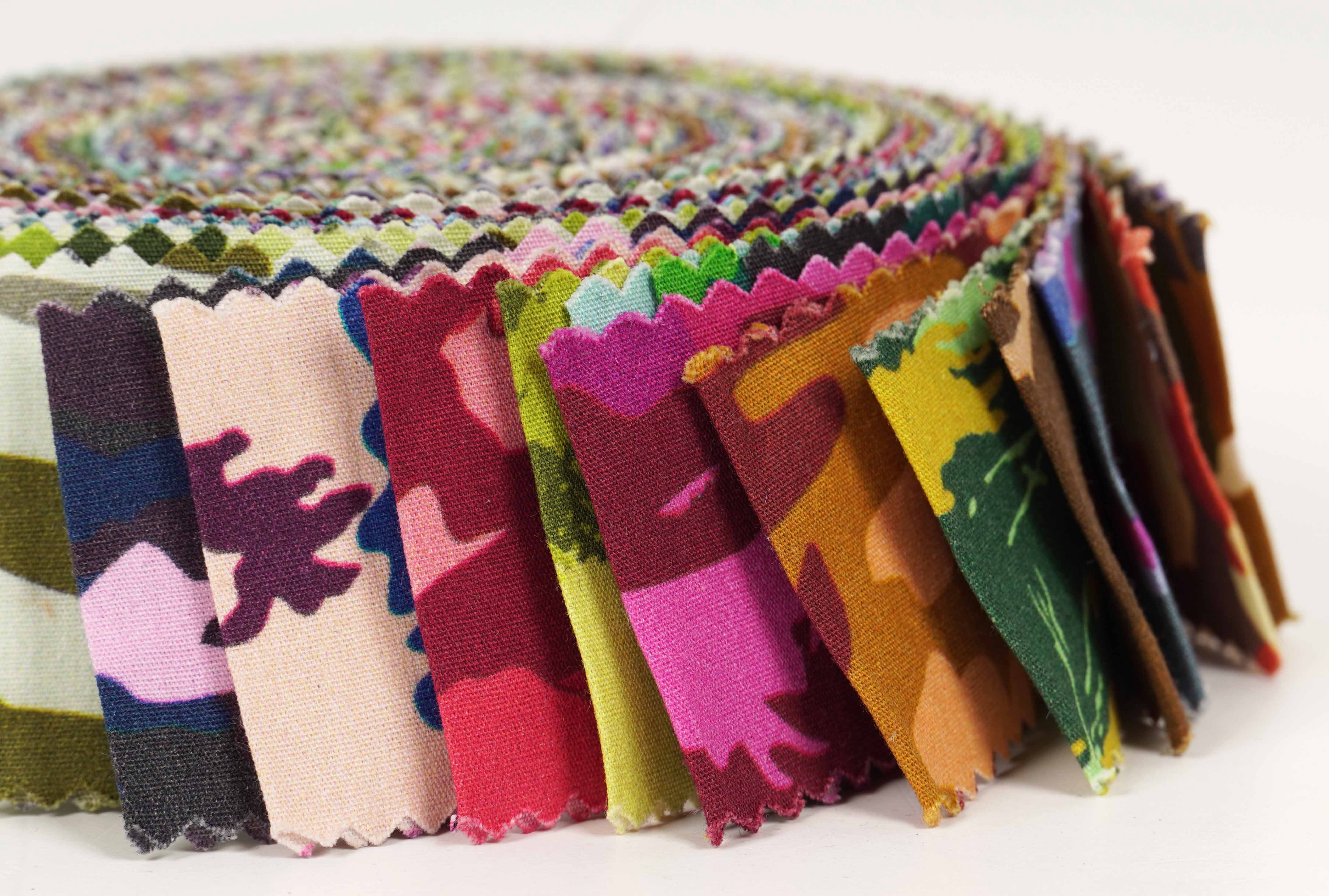 Soimoi 40Pcs Camouflage Print Precut Fabrics Strips Roll Up 1.5x42 inches Cotton Jelly Rolls For Quilting - Multicolor