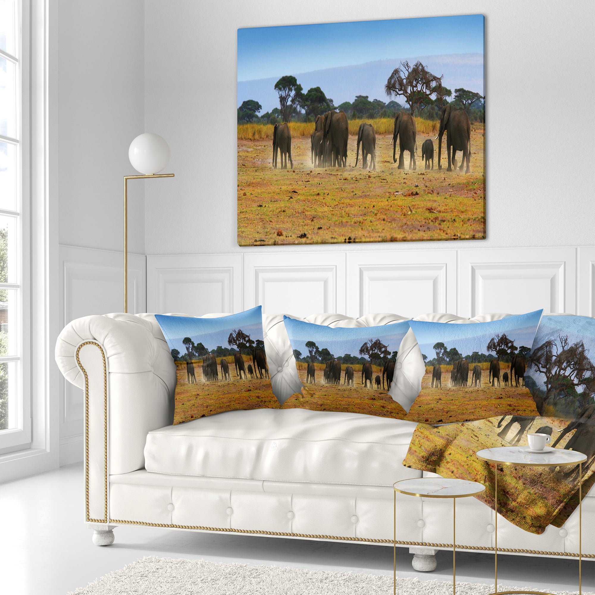Designart Memory of African Wild Elephants - African Throw Pillow - 18x18