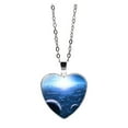 thumbnail image 3 of Xihbxyly Collar de Galaxia, Colgante Único En Forma de Corazón, Impresionante Diseño Del Universo, Aleación Hipoalergénica, Regalo Perfecto para Seres Queridos, Ocasiones Especiales, Joya Artística., 3 of 7