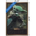 thumbnail image 2 of Star Wars : The Mandalorian Saison 2 - Grogu, 2 of 4