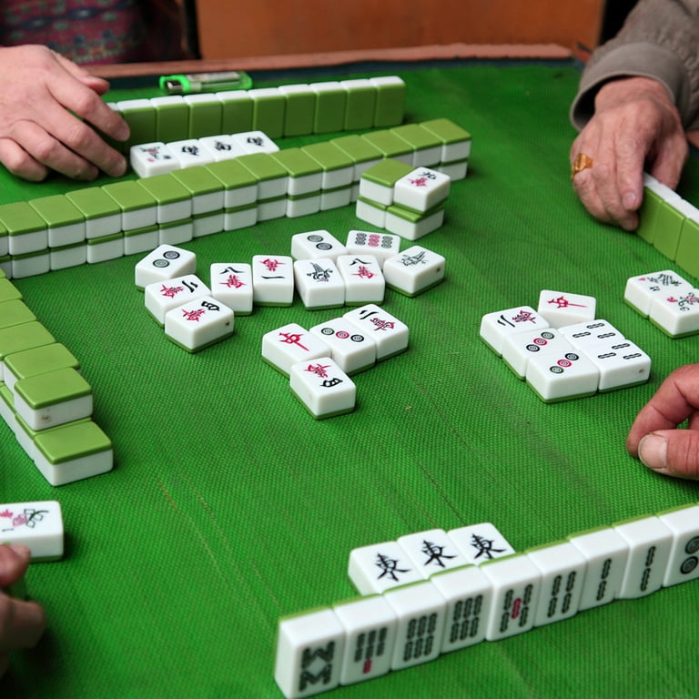 YIJU Mini jogo chinês Mahjong 144 folhas jogos clássicos de azulejos com  caixa de armazenamento para festa de viagem