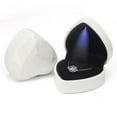 thumbnail image 1 of Autorización：Caja de regalo de joyería LED Caja de pulsera de collar de terciopelo elegante Caja de pulsera con luz LED para exhibición de joyería Compromiso de boda Día de San Valentín Adepaton 2035268-1, 1 of 8