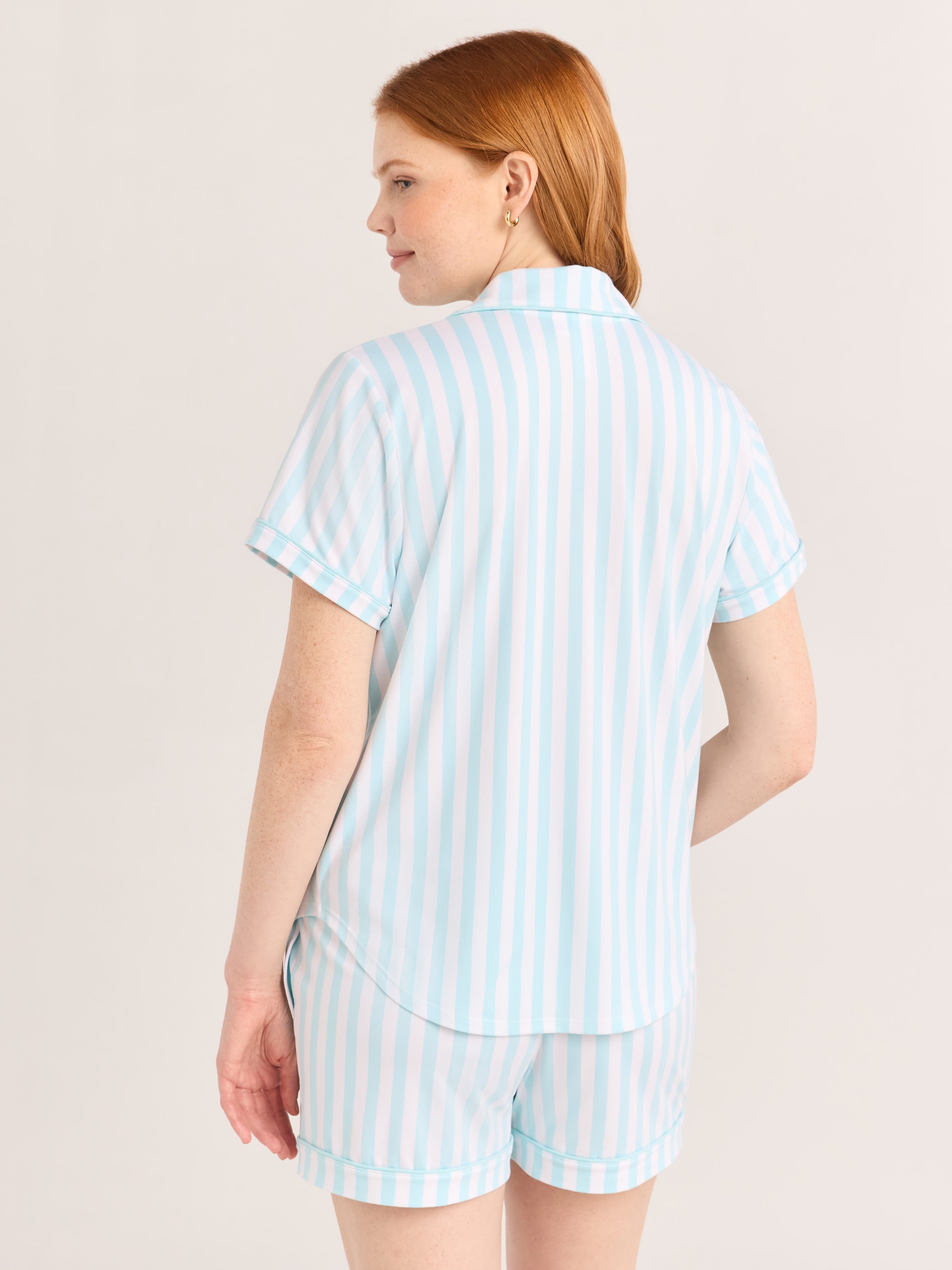 Joyspun Women's Dreamy Soft Collection Notch Collar Top and Shorts Pajama Set, 2-Piece, Sizes XS-3X