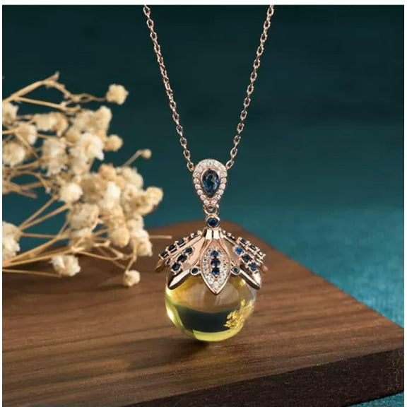 EOEMY Natural Amber Crystal Pendant Necklace 18K Gold Plated Chain Dainty Gemstone