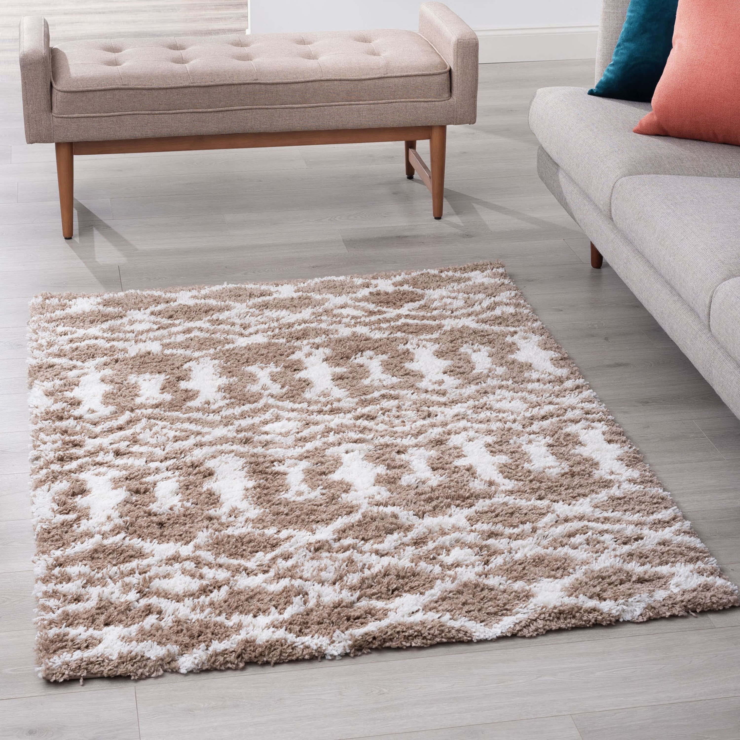 Jersey Shag Contemporary Geometric Tan and White Polypropylene Indoor Area Rug, 3'x5' Rectangle